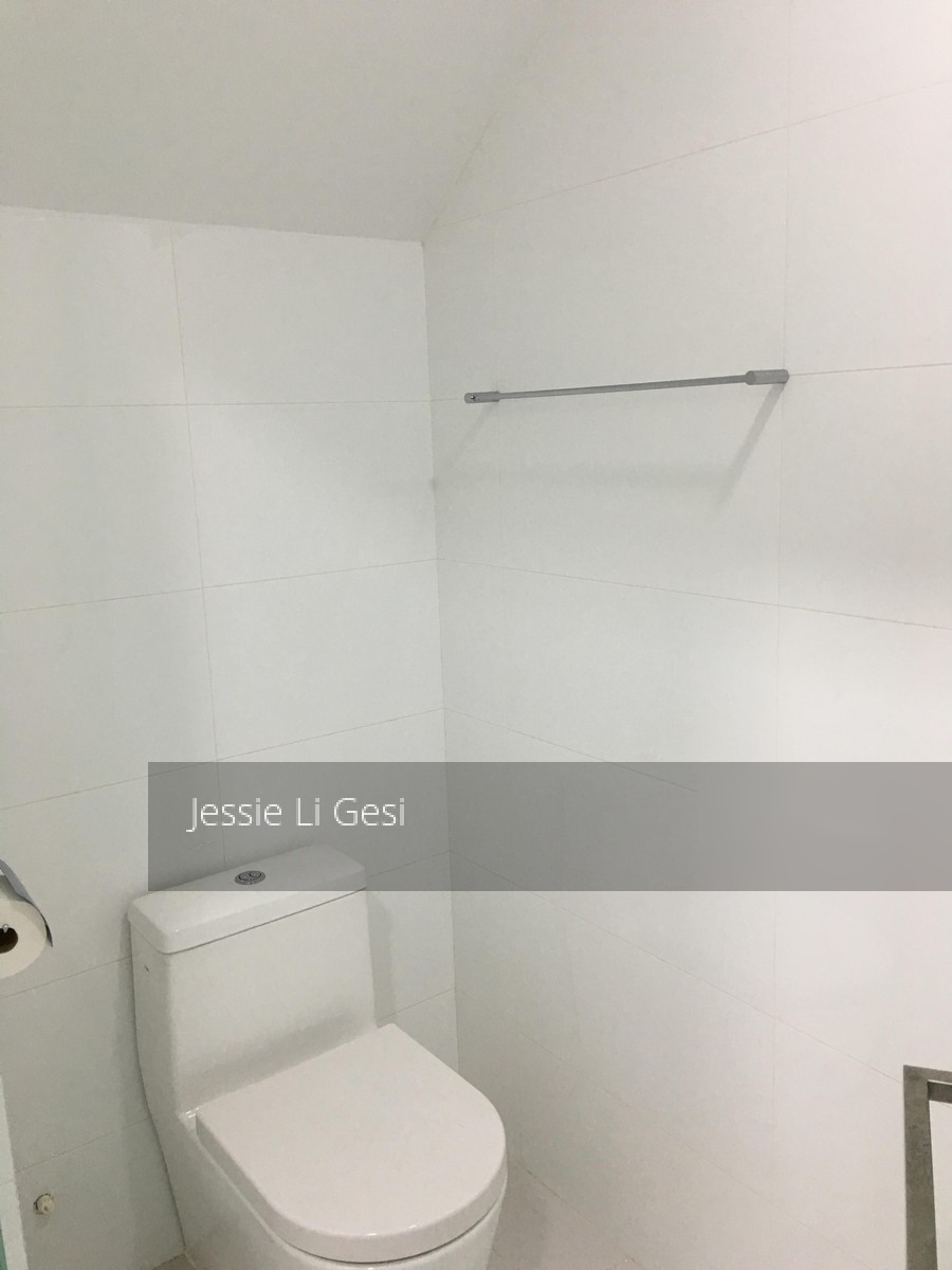 # 1 Loft (D14), Apartment #122859932